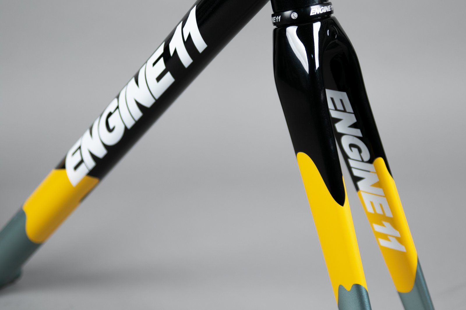 ENGINE11 — CritD Track Frame Set Black/Yellow